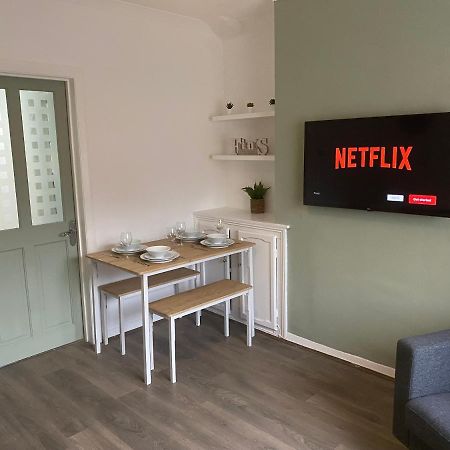 Montrose - Perfect Contractor Stay, Own Driveway, 3 Bedrooms 게이츠헤드 외부 사진