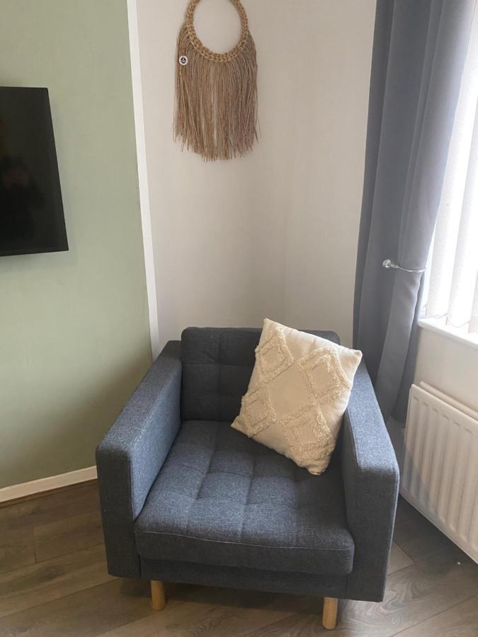 Montrose - Perfect Contractor Stay, Own Driveway, 3 Bedrooms 게이츠헤드 외부 사진