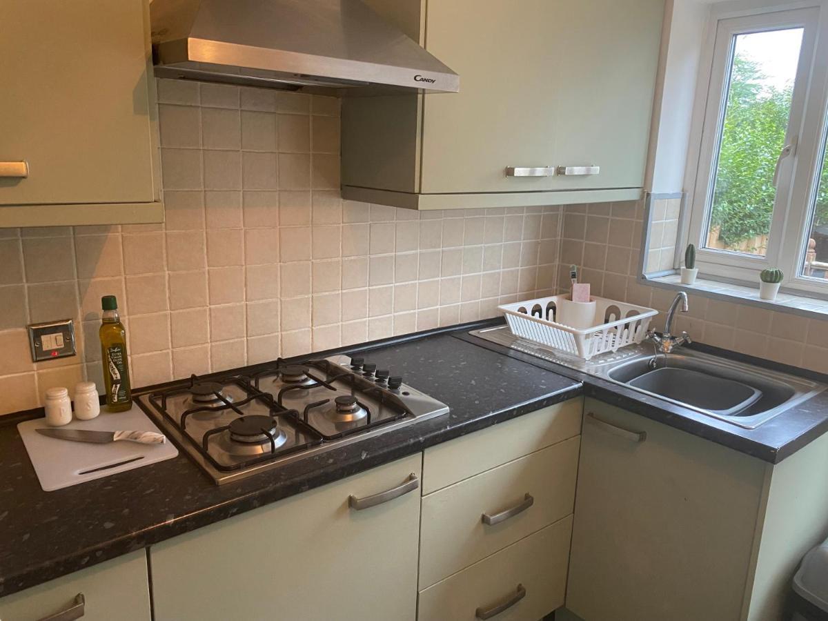 Montrose - Perfect Contractor Stay, Own Driveway, 3 Bedrooms 게이츠헤드 외부 사진